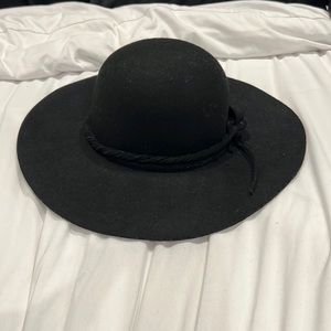 Felt hat